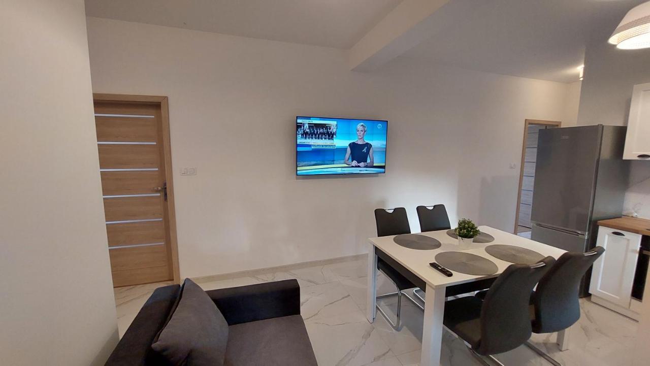 Apartment Starowiejska 39, Ryczow - 10km Od Energylandia *